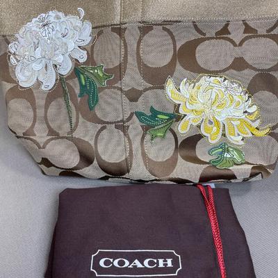 Coach gold Leather and embroidered Floral Handbag New!
