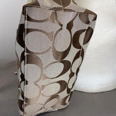 Coach gold Leather and embroidered Floral Handbag New!