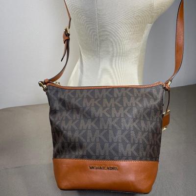 Michael Kors Crossbody with Leather New!