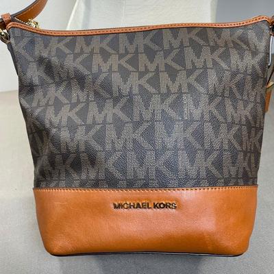 Michael Kors Crossbody with Leather New!