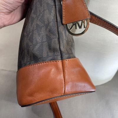 Michael Kors Crossbody with Leather New!