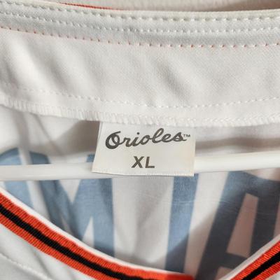 3 Baltimore Orioles Shrits Palmer Robinson