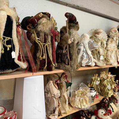 Lot 16: Holiday Selection (against garage door)