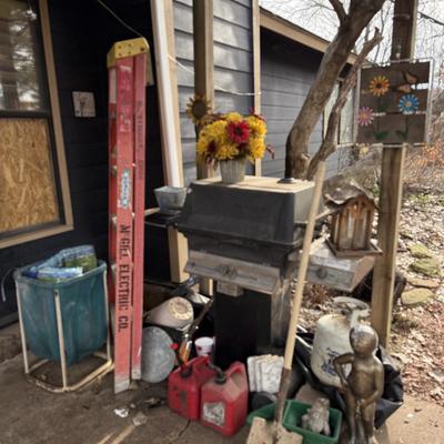 Lot 19: Grill, Ladder & More