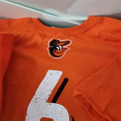 Lot of 5 Baltimore Orioles T Shirts Ripken Showalter Hardy Schoop