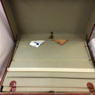 Set of Three Suit Cases