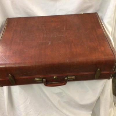 Set of Three Suit Cases