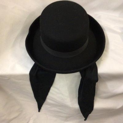 Vintage Ladies Hat Lit