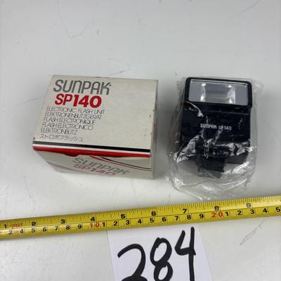Sunpak SP140 Flash