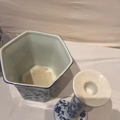 Ginger Jar, Vases & More Blue/White China (LR-RG)