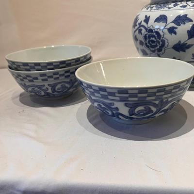 Ginger Jar, Vases & More Blue/White China (LR-RG)