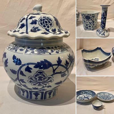 Ginger Jar, Vases & More Blue/White China (LR-RG)