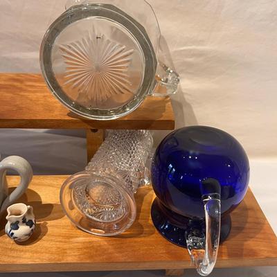 Collection of Creamers with Display Stands (LR-RG)