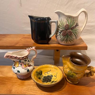 Collection of Creamers with Display Stands (LR-RG)