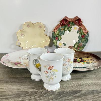 LOT 19D: 1979 Royal Doulton "The Old Balloon Seller" Decorative Plate D6649, 1995 Fitz & Floyd Christmas Cookie Plate,...