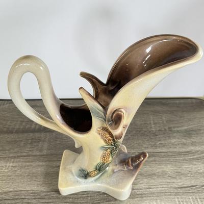 LOT 20D: Vintage Hull USA Art Pottery 14" Pinecone Ewer / Vase