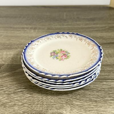 LOT 26D: Mikasa Intaglio CAC20 Annette Bowl, French Saxon China Co 22k Gold Decor Plates, Liberty Blue Independence Hall Plates &...