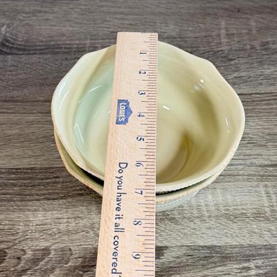 LOT 28D: Lenox Collection: Catherine McClung Riverwood Fish Mugs, French Perle Bowls & Casual Images Diamond Ring Mugs