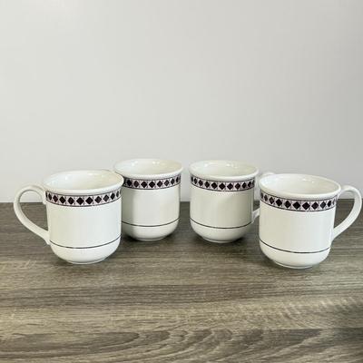 LOT 28D: Lenox Collection: Catherine McClung Riverwood Fish Mugs, French Perle Bowls & Casual Images Diamond Ring Mugs