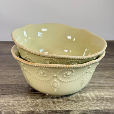 LOT 28D: Lenox Collection: Catherine McClung Riverwood Fish Mugs, French Perle Bowls & Casual Images Diamond Ring Mugs