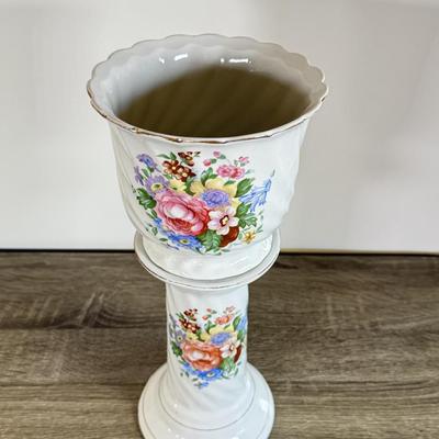 LOT 30D: Vintage China: Hand Painted Austrian Open Vase, Homer Laughlin Lidded Serving Dish & More