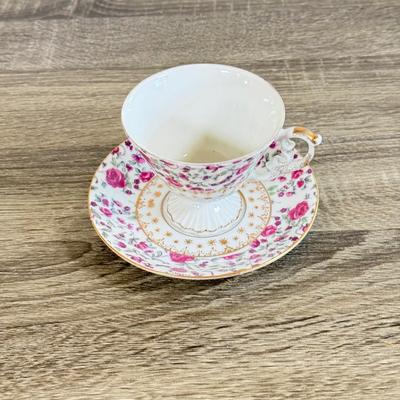 LOT 31D: Vintage Tea Cups w/ Matching Saucers: Nippon, Royal Winton June Festival & More