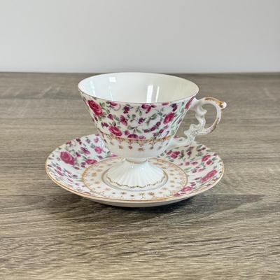 LOT 31D: Vintage Tea Cups w/ Matching Saucers: Nippon, Royal Winton June Festival & More