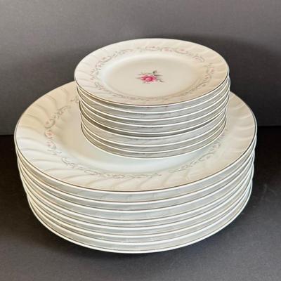 LOT 32D: Royal Swirl Fine China Dish Set