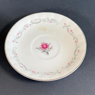 LOT 32D: Royal Swirl Fine China Dish Set