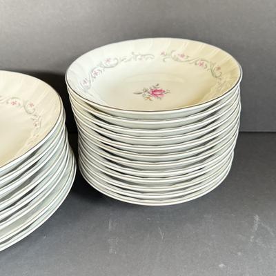 LOT 32D: Royal Swirl Fine China Dish Set