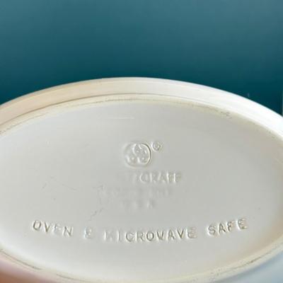 LOT 34D: Pfaltzgraff Collection