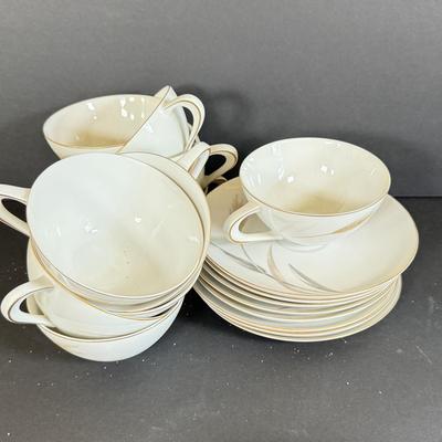 LOT 35D: Sango China Japan Autumn Gold Wheat Dish Set