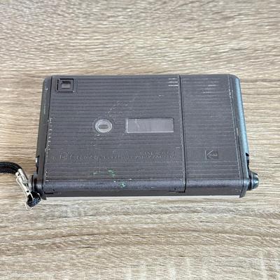 LOT 37D: Vintage Cameras: Kodak Disc 4100 & Minolta ES 35mm Point & Shoot