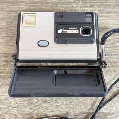 LOT 37D: Vintage Cameras: Kodak Disc 4100 & Minolta ES 35mm Point & Shoot
