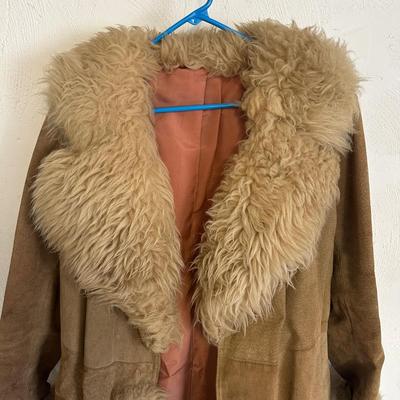 LOT 45G: Mink Fur Shawl & Lambskin Coat