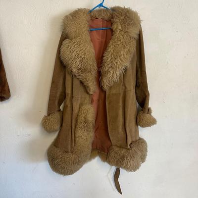 LOT 45G: Mink Fur Shawl & Lambskin Coat