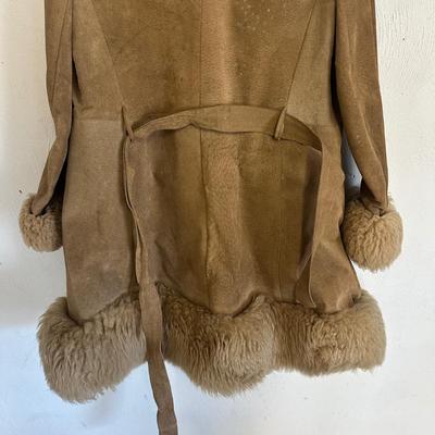LOT 45G: Mink Fur Shawl & Lambskin Coat