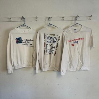 LOT 47G: Vintage Fishing Themed / Hawaiian Shirts & More