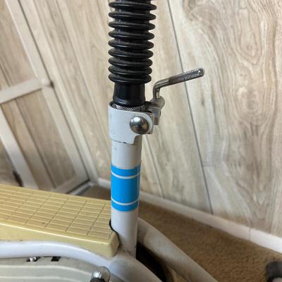 LOT 49B: Voit Sports Tre Ergometer Exercise Bike