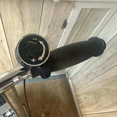 LOT 49B: Voit Sports Tre Ergometer Exercise Bike