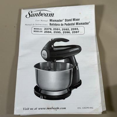 LOT 51B: Kitchen Appliances- Health Smart Juice Extractor, Sunbeam Mix Master & More