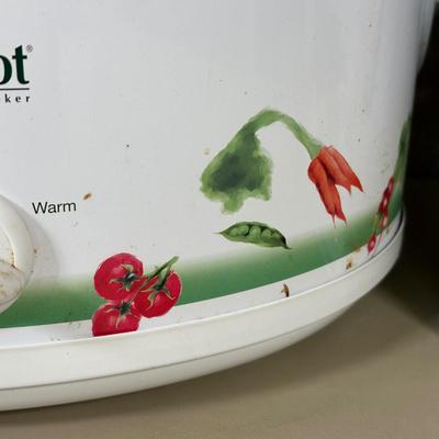 LOT 52B: Rival Crockpot Stoneware Slow Cooker & Ginsu Food Prep Machine