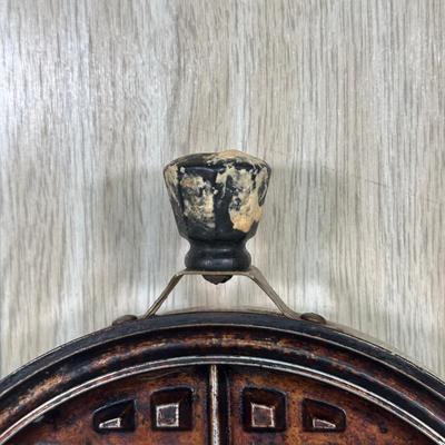 LOT 58B: Vintage Electric Waffle Iron