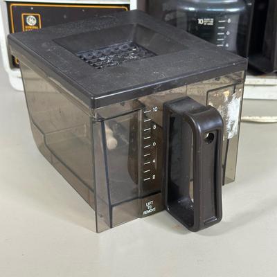 LOT 60B: Vintage General Electric SpaceMaker CoffeeMaker