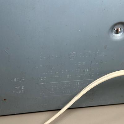 LOT 60B: Vintage General Electric SpaceMaker CoffeeMaker