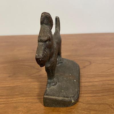LOT 63 D: Pair of Cast Iron Scottish Scotch Terrier Dog Bookends