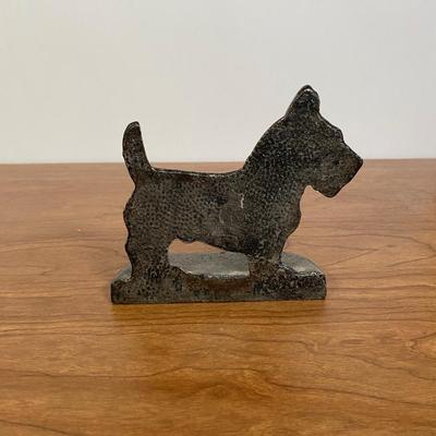 LOT 63 D: Pair of Cast Iron Scottish Scotch Terrier Dog Bookends