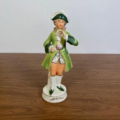 LOT 71D: Vintage Pair of Moriyama Occupied Japan Victorian Colonial Couple Figurines