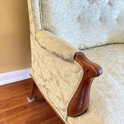 LOT 78L: Vintage Loveseat