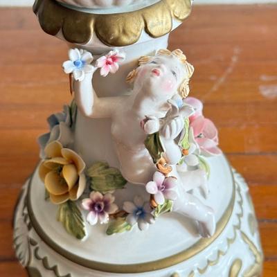 LOT 79D: Gorgeous Vintage Capodimonte Italy Porcelain Cherub Vase / Centerpiece